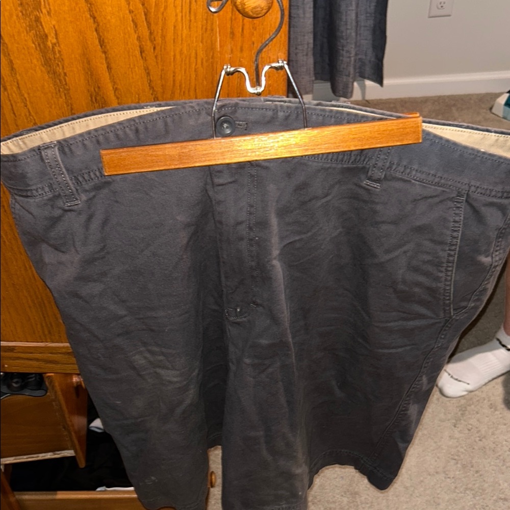 Izod Men's Gray Shorts